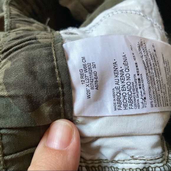 Levi’s camouflage joggers size 12 - Picture 5 of 8